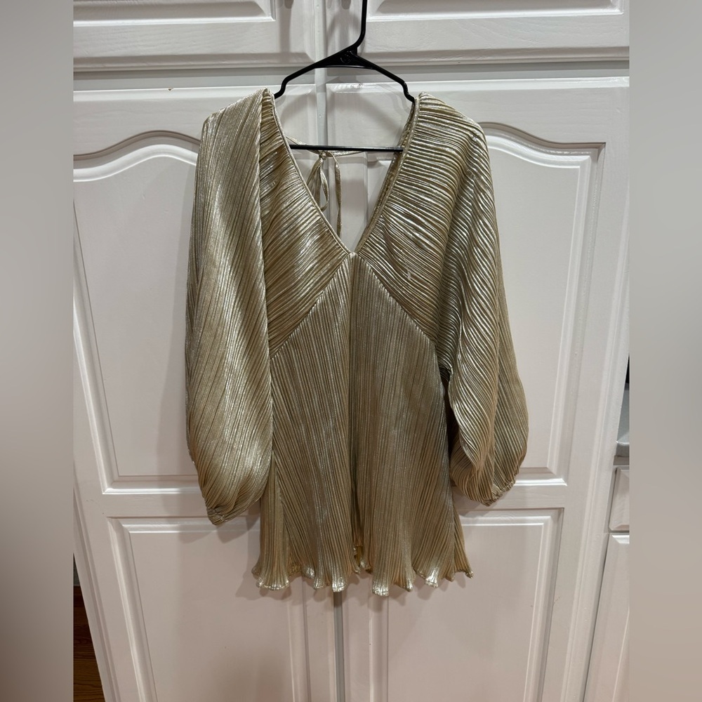Nasty Gal Pleated V-Neck dress